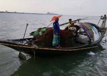 আনন্দের নৌ-ভ্রমণ